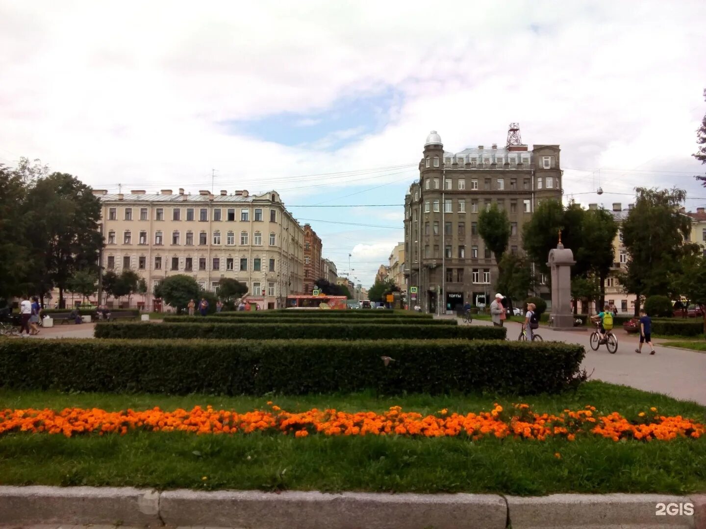 Тургенева спб. Покровский сквер Санкт-Петербург. Тургеневская площадь Санкт-Петербург. Площадь Тургенева СПБ. Покровский сквер Санкт-Петербург фото.