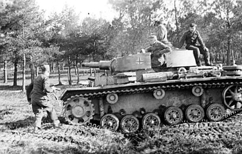 PZ.III Ausf.n. PZ 3 N. Танк PZ 3 Ausf n. PZKPFW III Ausf. N. N 3 35 6