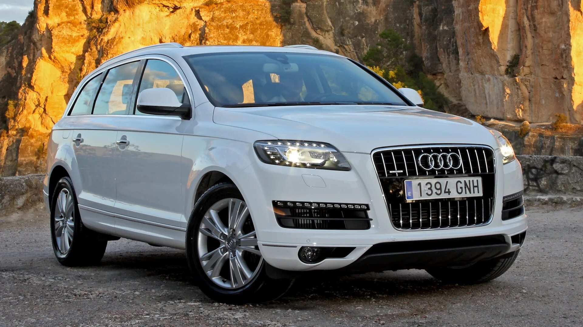 Ауди q7. Audi q7. Ауди ку 7. Ауди q7 кватро. Ауди паркетник q7.