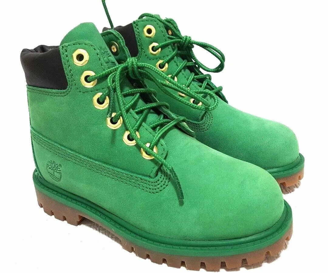 Обувь green. Timberland Celtics зеленые. Тимберленд зеленые ботинки. Зеленые сапожки тимберленд. Timberland непродувайка зеленая.