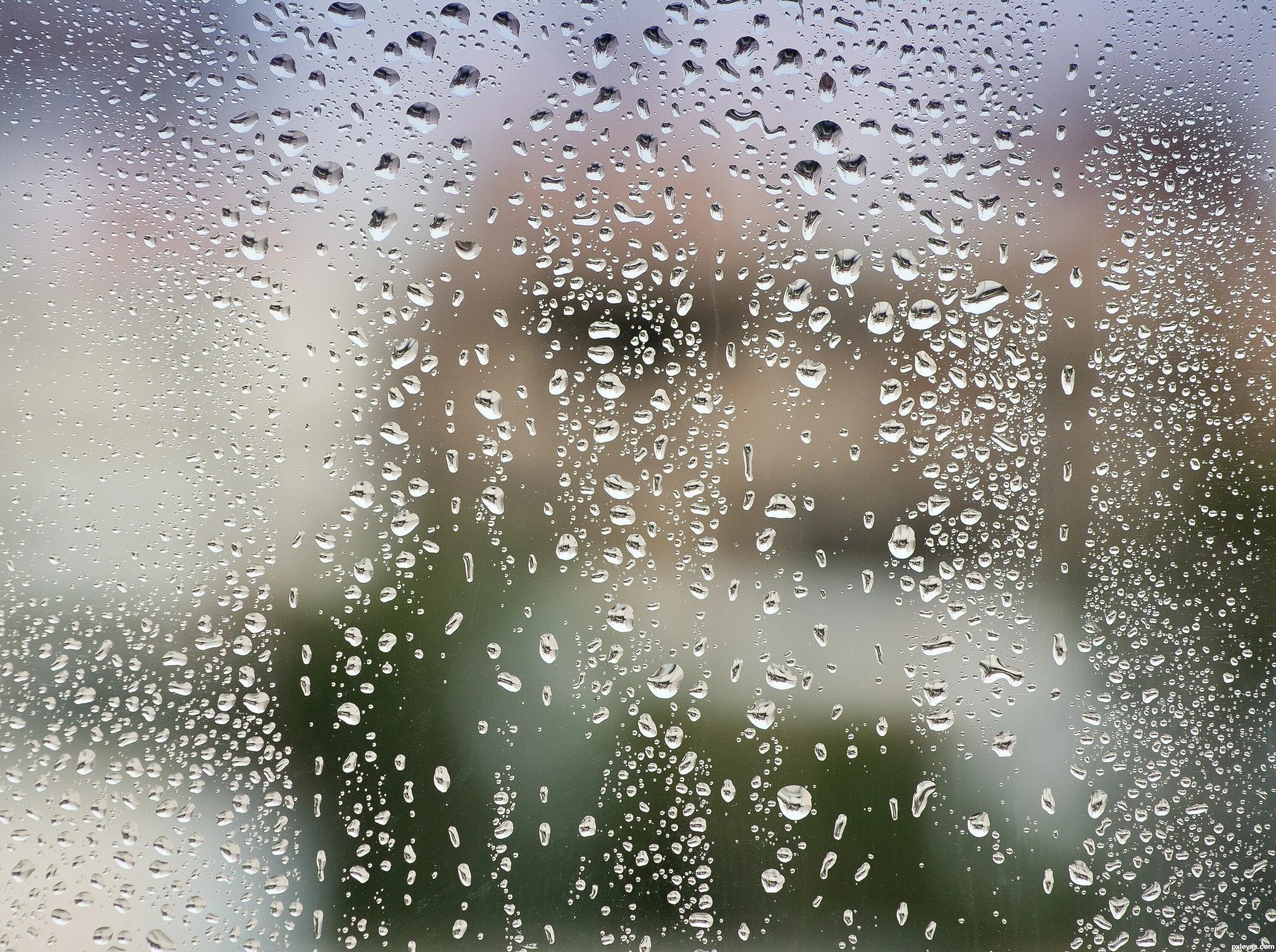 Капель после дождя. Запотевшее стекло. Капли на стекле. Капли дождя. Дождевые капли на стекле.