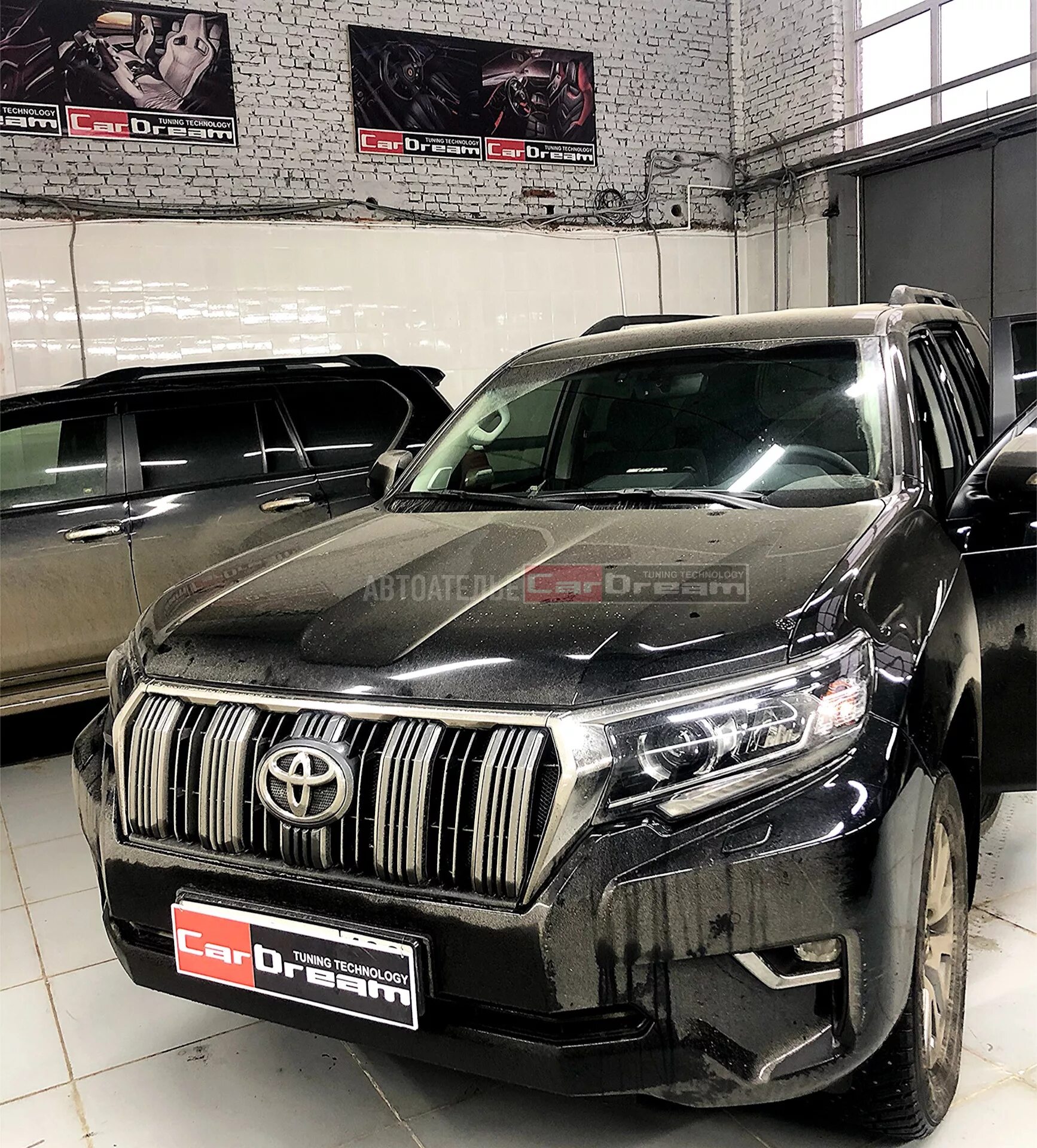Toyota land cruiser prado 2019 белый. Тойота прадо 2019. Land cruiser prado 2019. Toyota land cruiser prado 2019 белый. Land cruiser prado черный.