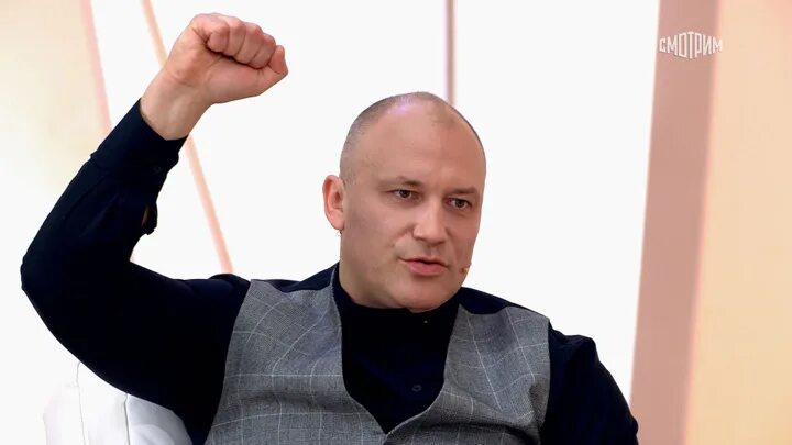 Младший сын Константина Соловьева не хочет знакомиться с отцом - Вокруг ТВ.