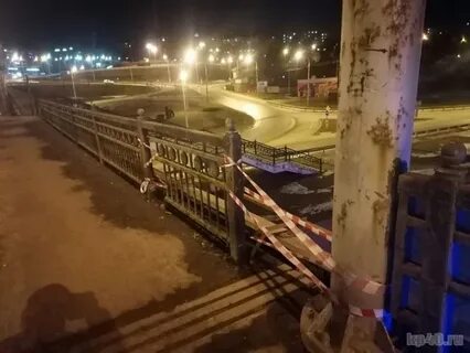 Гагаринский мост закрыли