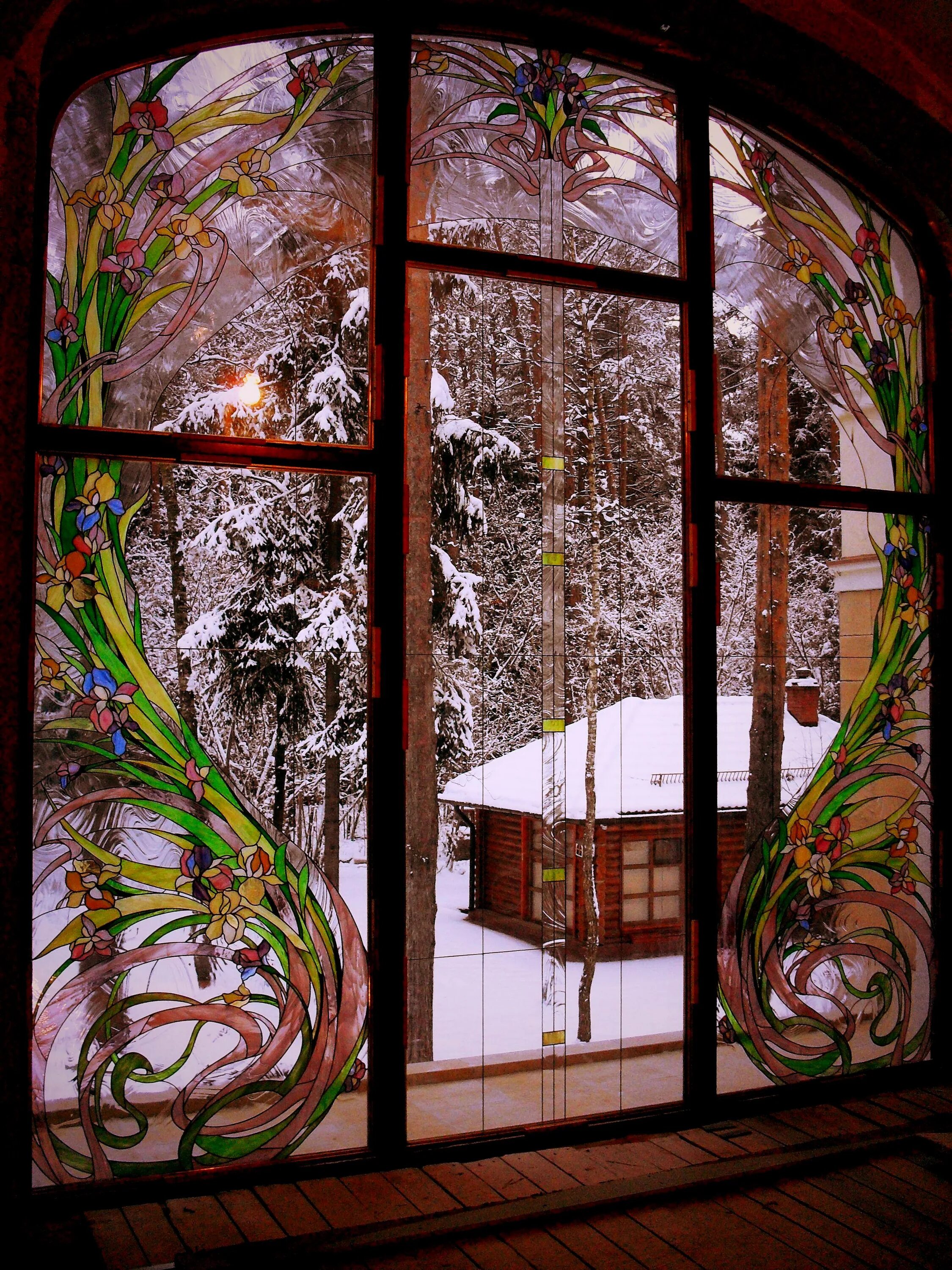 Окна витражи пластиковые. Вид витражных окон. «павлины и голуби» жак грюбер витраж. Вид витражных окон. Пленочный витраж.