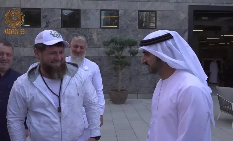 Кадыров дубай. Принц Эмиратов Хамдан и Рамзан Кадыров. Кадыров в Дубае. Рамзан Кадыров в Дубае. Кадыров и наследный принц.