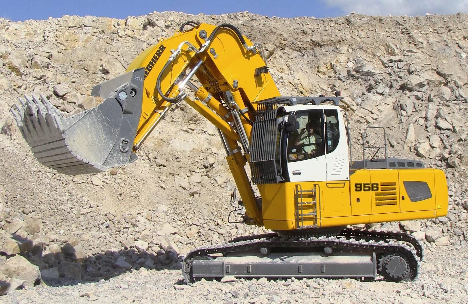 Liebherr экскаватор r980. Liebherr 944 экскаватор. Экскаватор Liebherr r966. Liebherr 980 экскаватор. Работа экскаватором краснодарский край