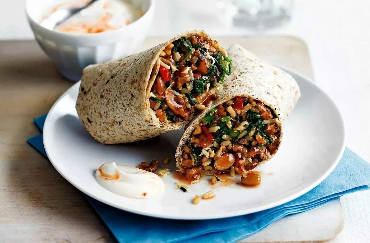 Рис с фаршем как называется блюдо. Буритос (мексиканская кухня). буррито еда мексиканская. мексика блюдо буррито. национальное блюдо мексики бурито.