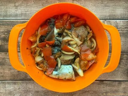 Скумбрия тушеная с овощами рецепт на сковороде