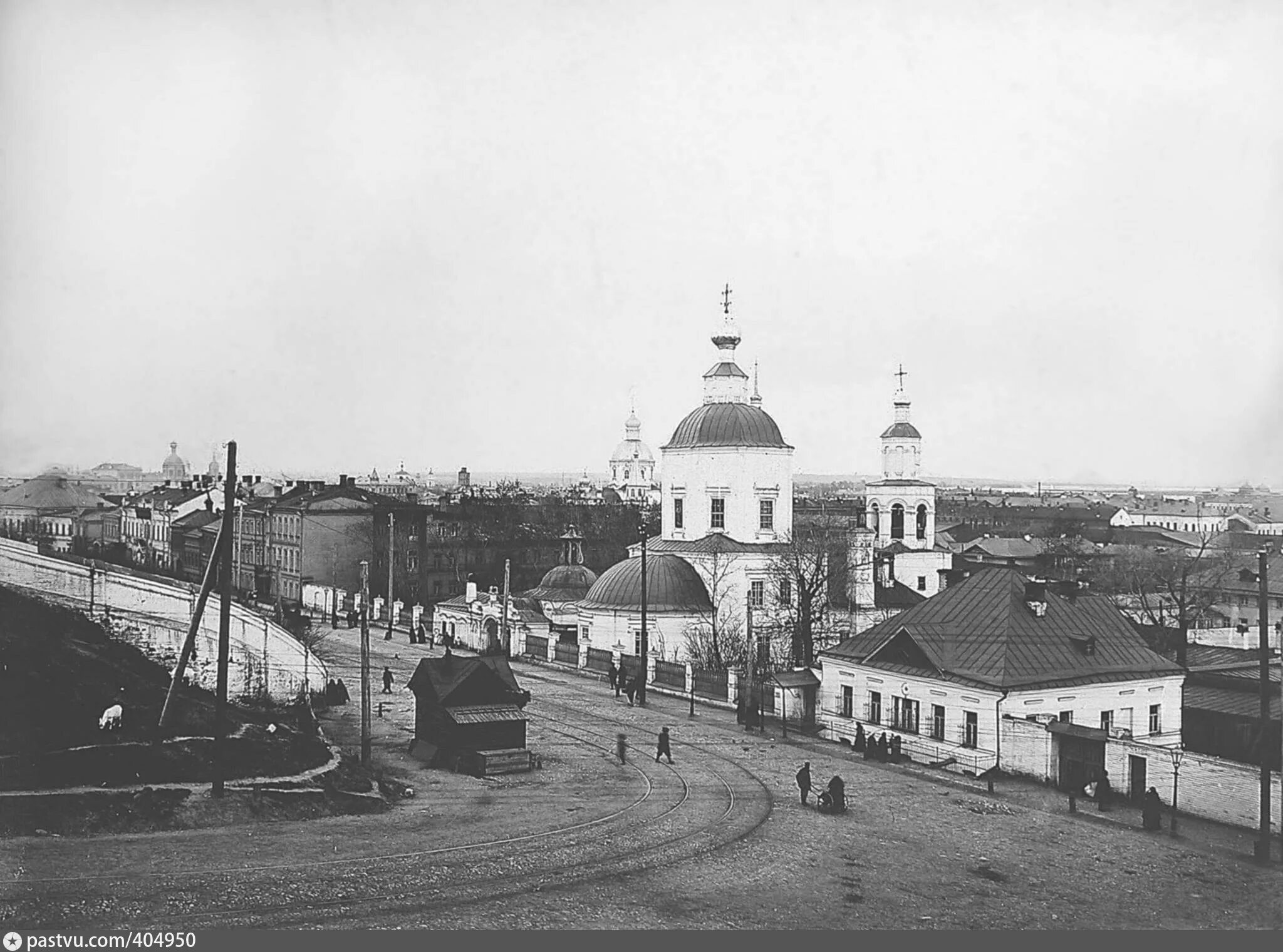 Введенский монастырь казань. Казань ретро. Казанский кремль спасо-преображенский монастырь. Казань улица баумана pastvu. Кизический монастырь казань.