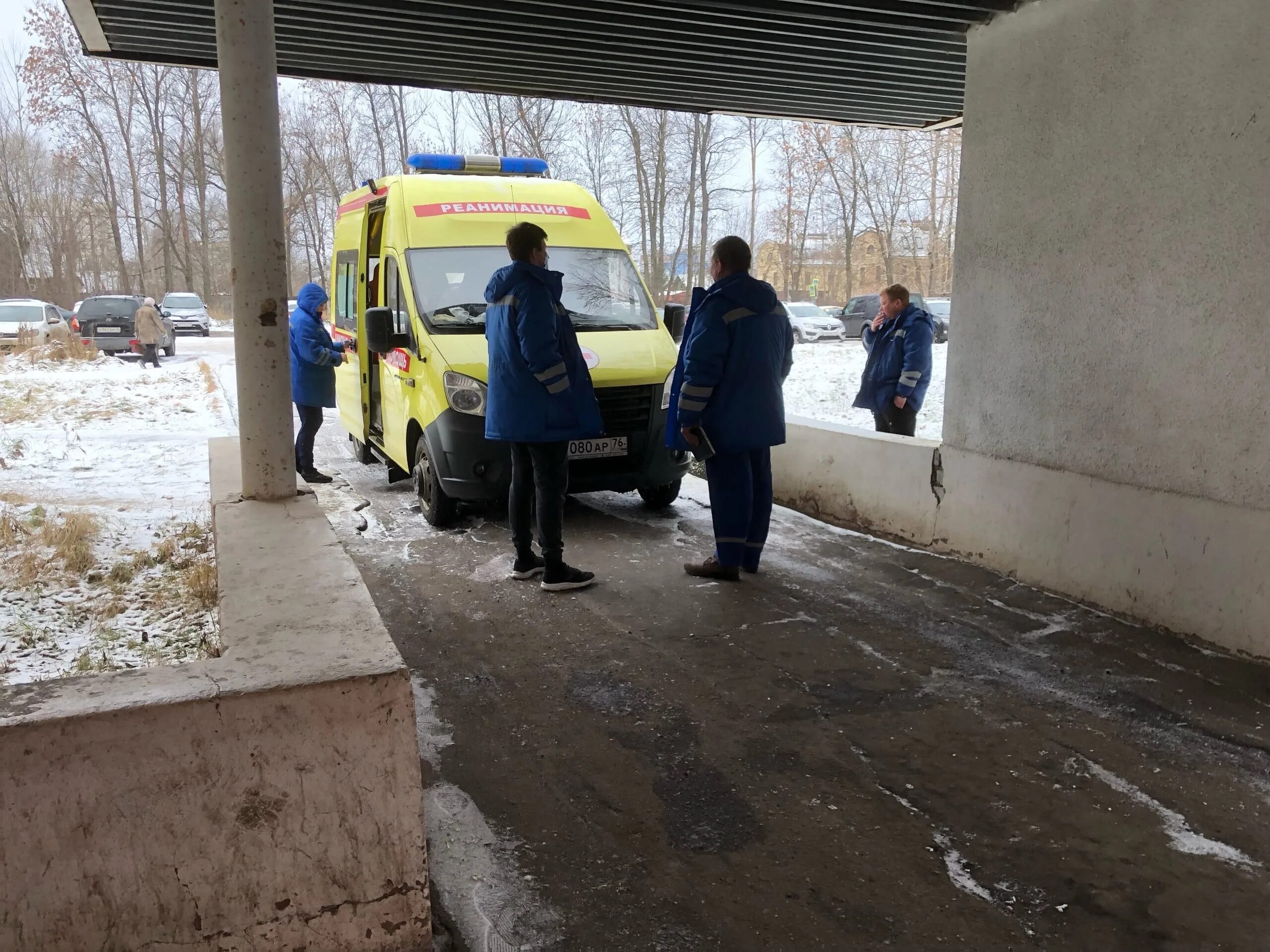 30 вечера. Сбили на тутаевском шоссе. Дерево упало на провода. Ярославль регион. Регион 76 новости ярославля сегодня.