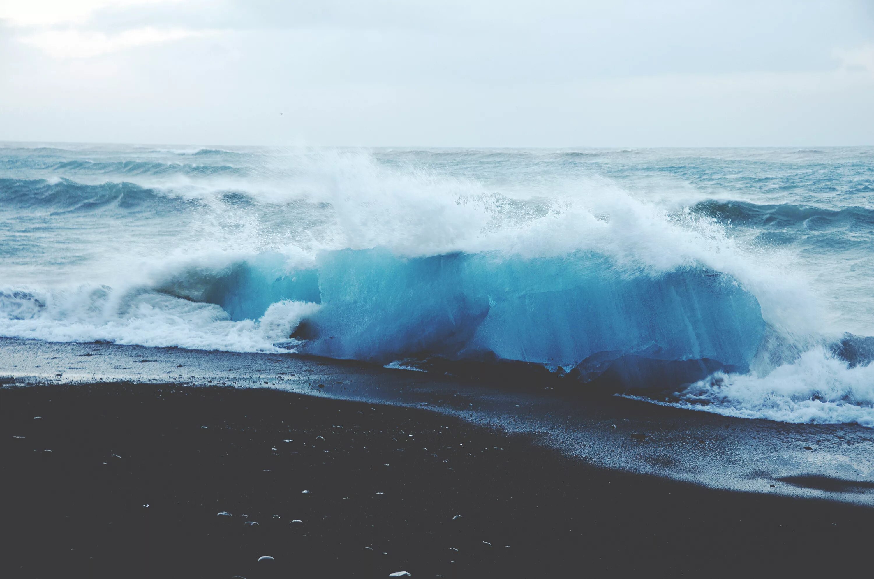 Вода берега песня. Море Эстетика. Океан. Море, волны. Эстетика океана волны.