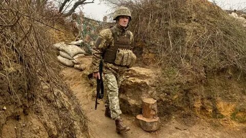 Свои свои в окопе