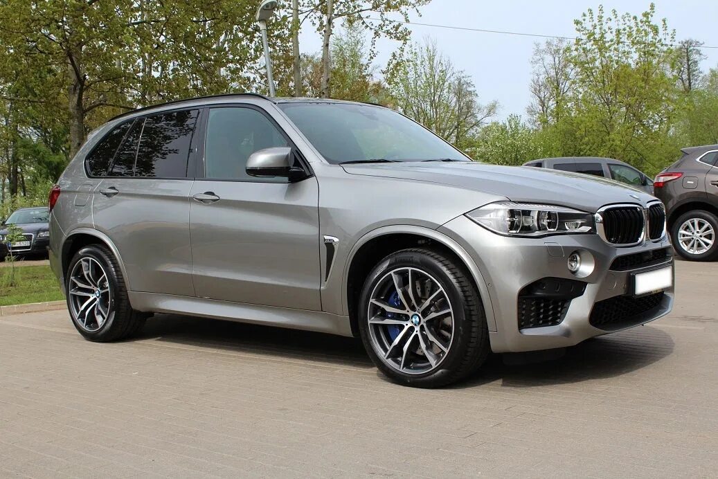 Х 5 20х х 5. Диски 611 стиль BMW x5. BMW x5 f15 диски r20. Диски на БМВ х5 стиль 611. 611 Стиль BMW r20 f15.