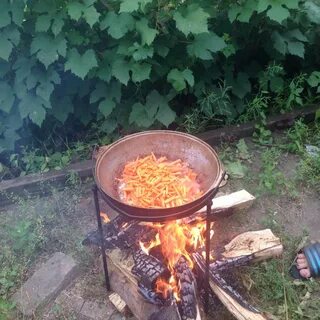 Приготовление плова на костре