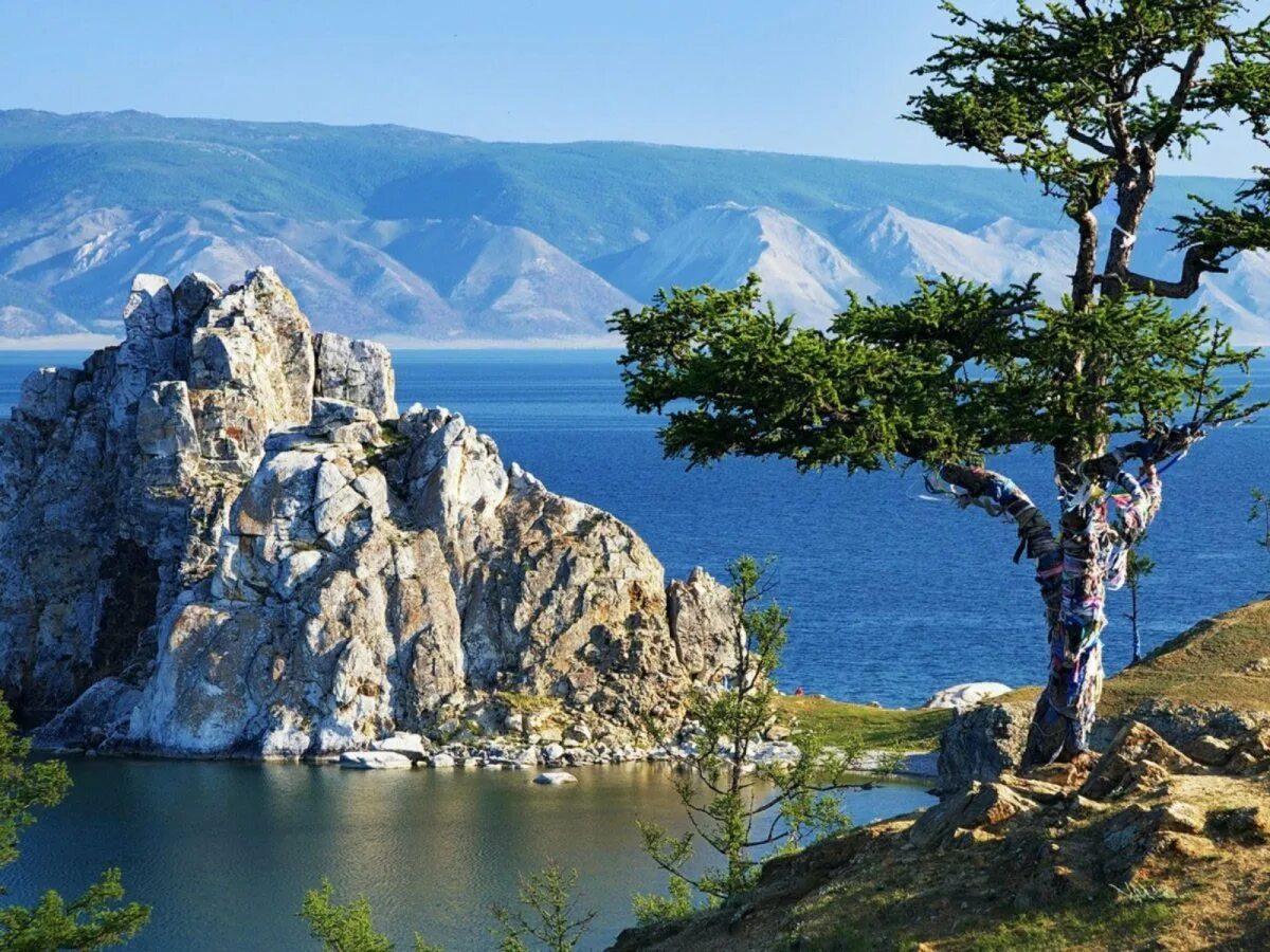 Озеро включенное в список всемирного наследия. Мыс Бурхан на Байкале. Байкал всемирное наследие ЮНЕСКО. Озеро Байкал наследие ЮНЕСКО. Озеро Ольхон на Байкале.