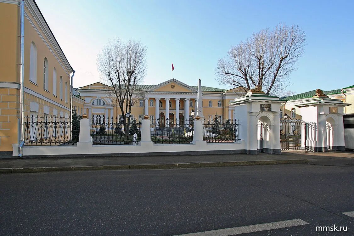 Второе посольство. Армянский переулок посольство армении. армянский переулок д 2 посольство армении. посольство республики армения в москве. армянские посольства в россию.