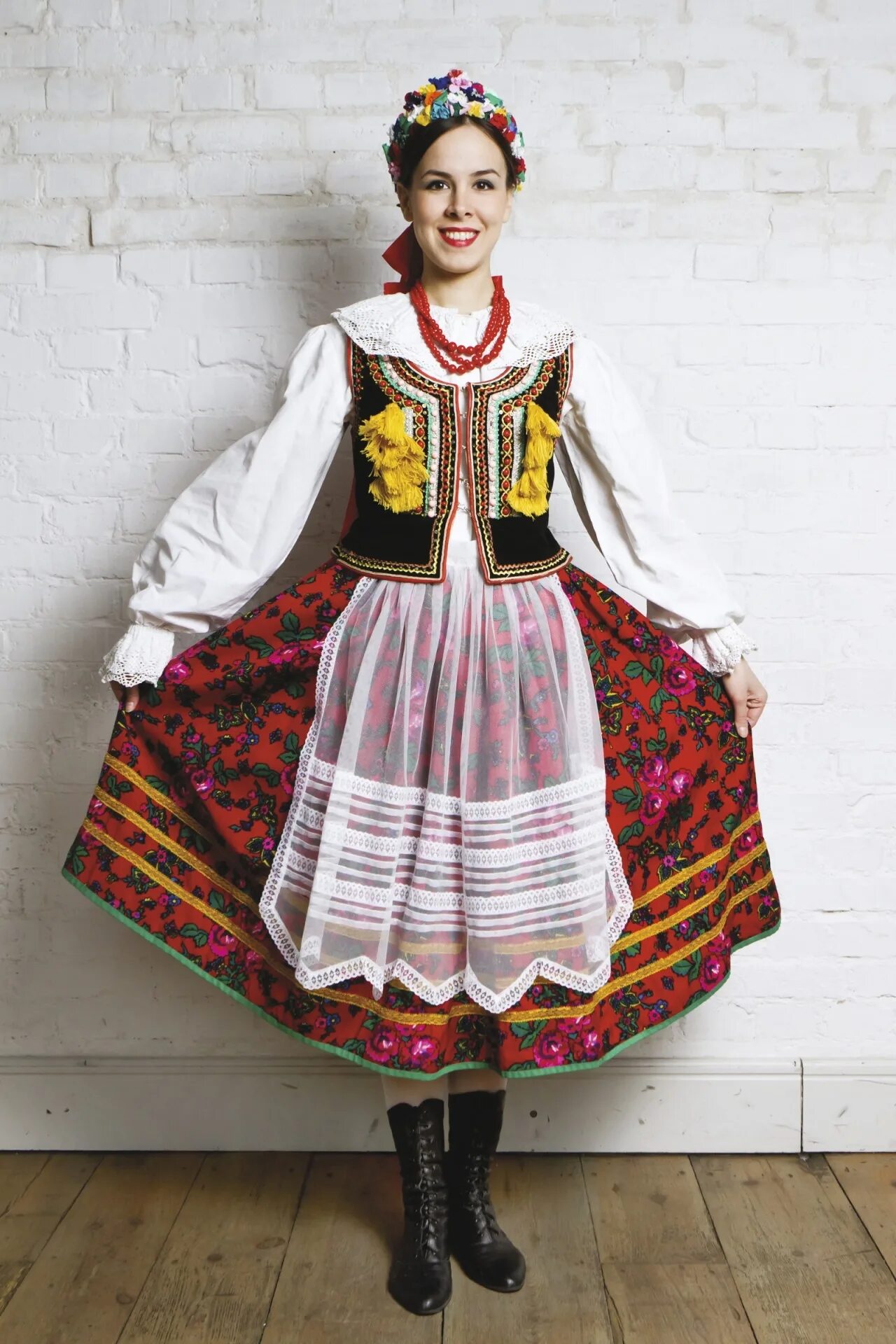 Фольклор наряды. Сарафан дирндль. Folklore dress. Вишиванки магдич. Костюм в русском стиле.