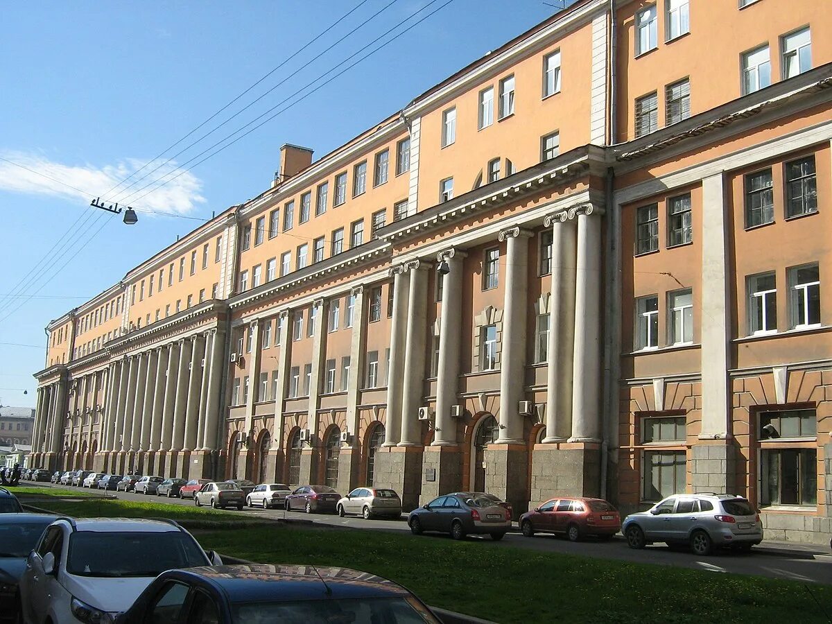 Спб морской технический университет корабелка. Корабелка санкт-петербург. Корабелка лоцманская. Спб морской технический университет корабелка. Кораблестроительный институт санкт-петербург.