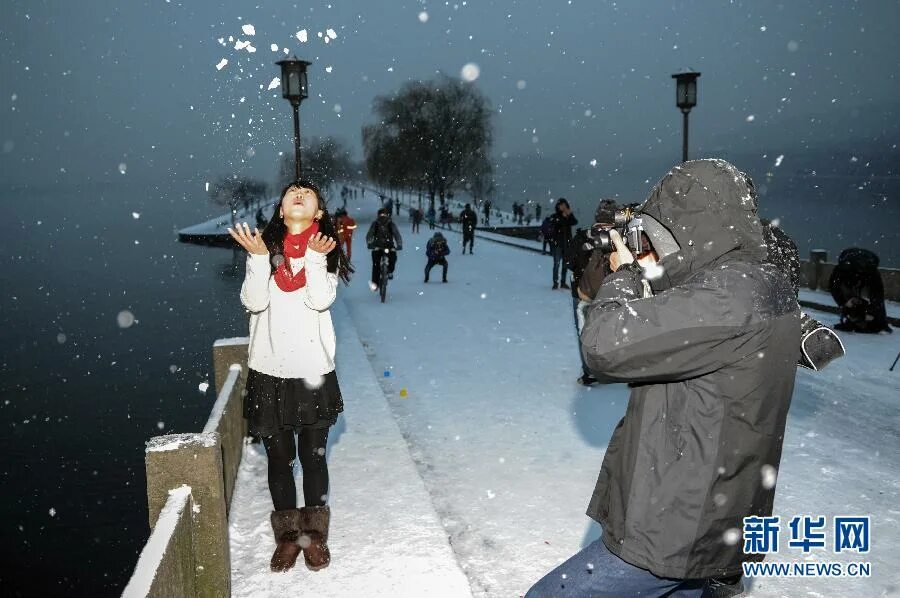 Сколько градусов зимой в китае. Горячие источники азии. Климат китая температура. Средняя температура в японии летом. Сколько градусов зимой в китае.