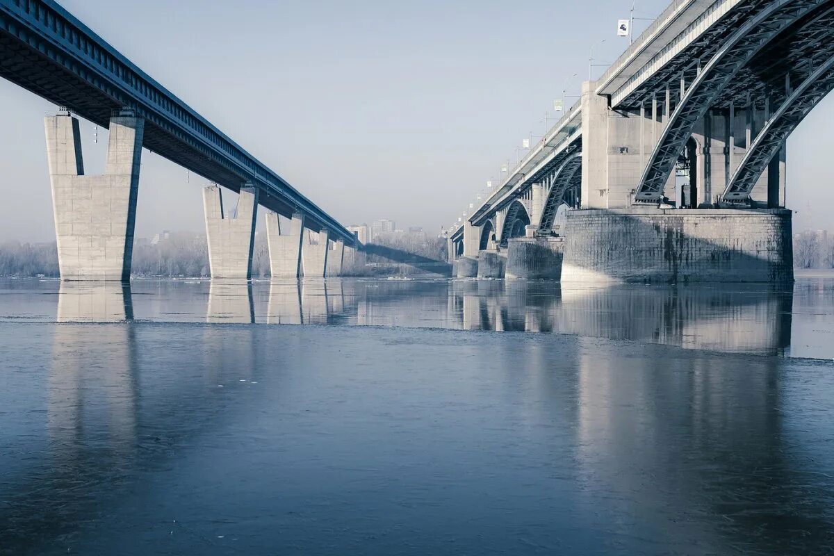 Под мостом сайт. Под мостом. место под мостом. вид под мостом. картинка под мостом.