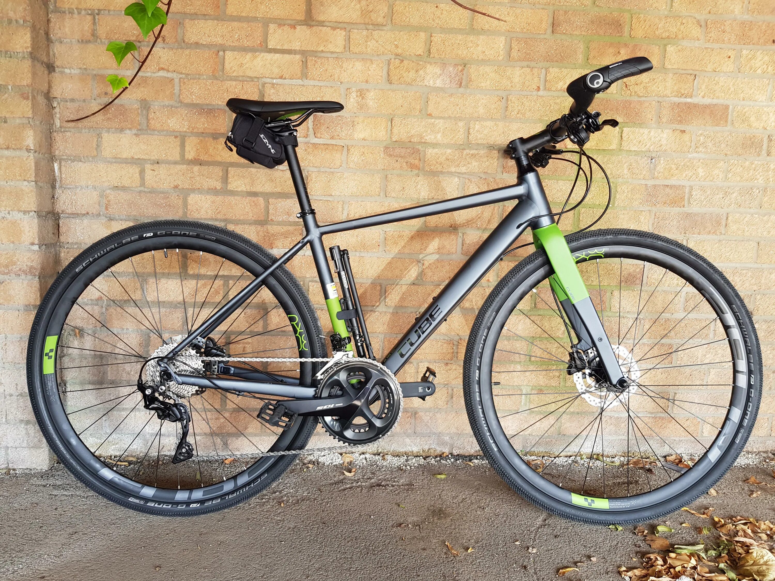 Cube sl. Cube sl road race 2025. cube sl road race 2019. cube limited race 2025. cube road race slx.