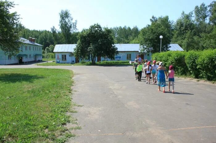 Березка первомайская. Лагерь Березка Плотниково. Лагерь берёзка Нижегородская область. Дол Березки Лысковский район. Дол берёзка Саров.