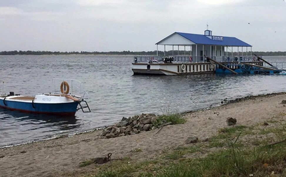 Нова пристань. Пристань вольск 2025. новая пристань в вольске. вольск дебаркадер. вольская пристань новая.