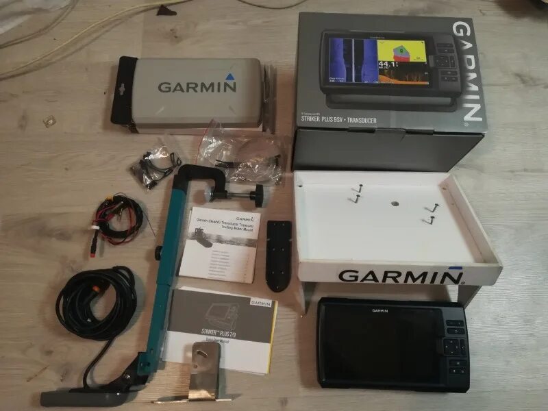 Страйкер 9 плюс. Garmin Striker Plus 9sv. Garmin 9 SV Plus. Garmin эхолот Striker Plus 9sv. Гармин Страйкер 9 SV.