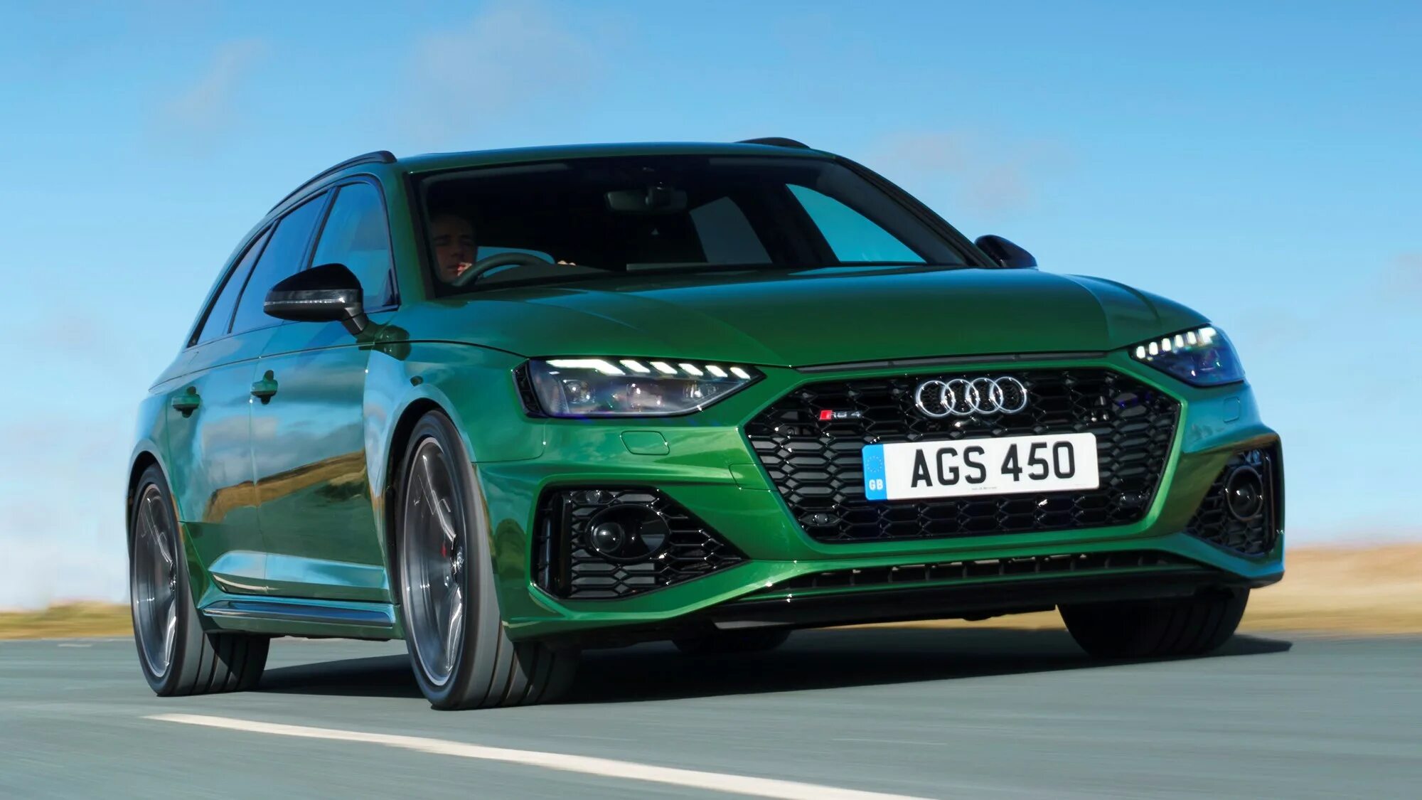 Avant les. Audi rs4 b9 green. audi rs2. audi rs4 avant 2025 wallpaper.