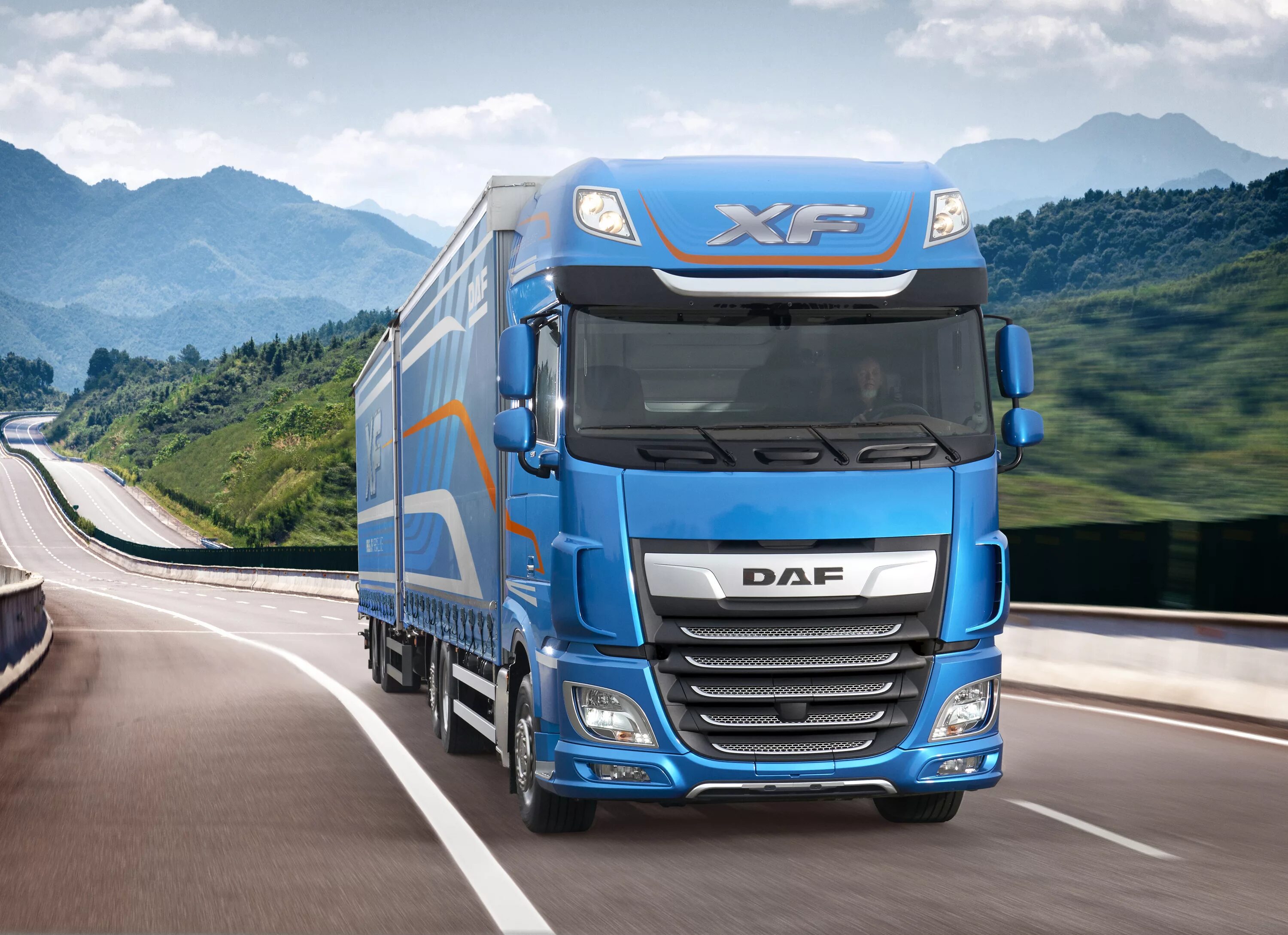 Грузовые автомобили европы. Грузовик DAF XF. Даф евро 6. DAF XF 530. Фура DAF XF.