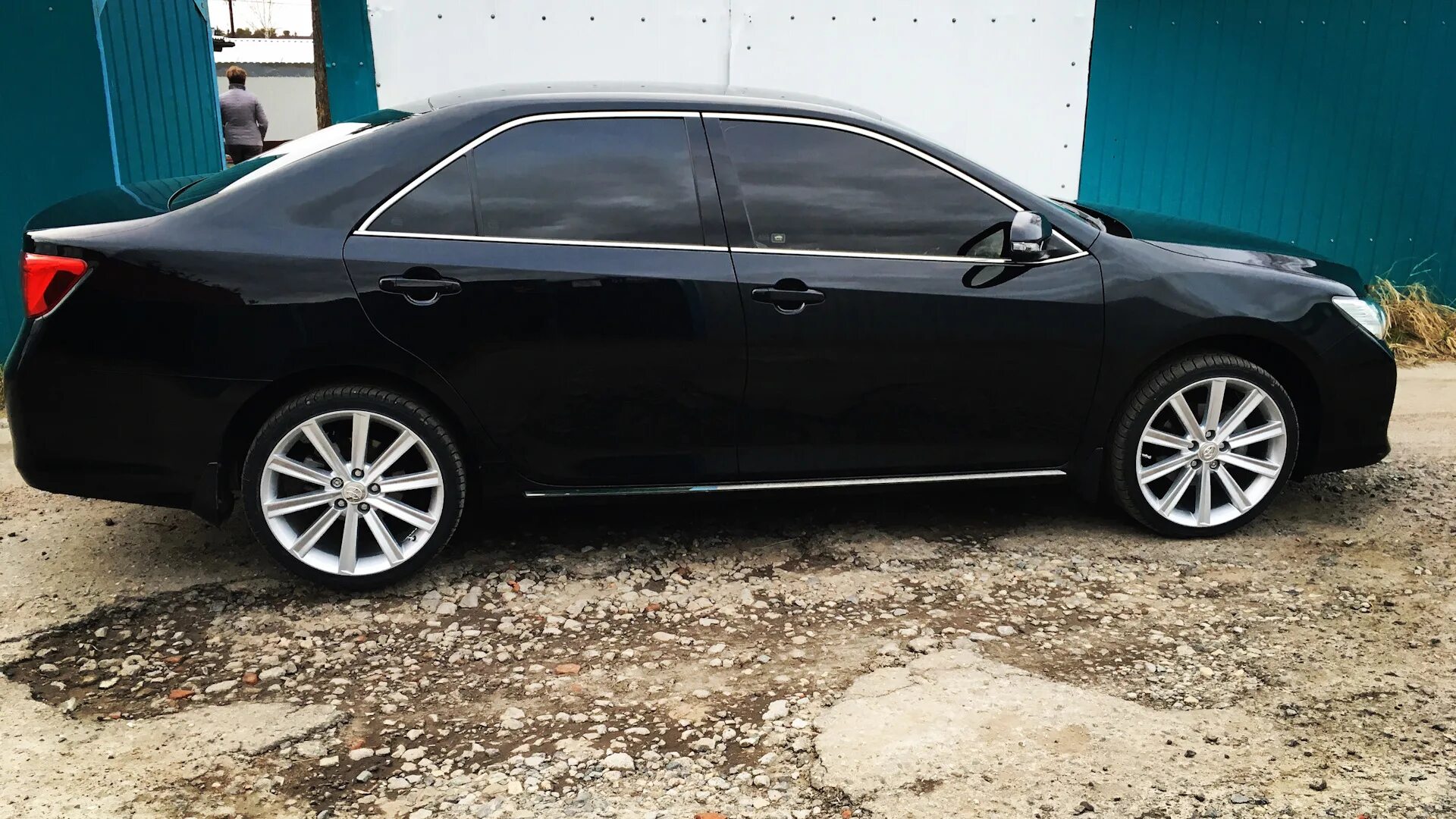 Camry 235/40/19. Камри 50 r19. 235/40 R19 Camry. Camry 50 r19. Размер резины на камри