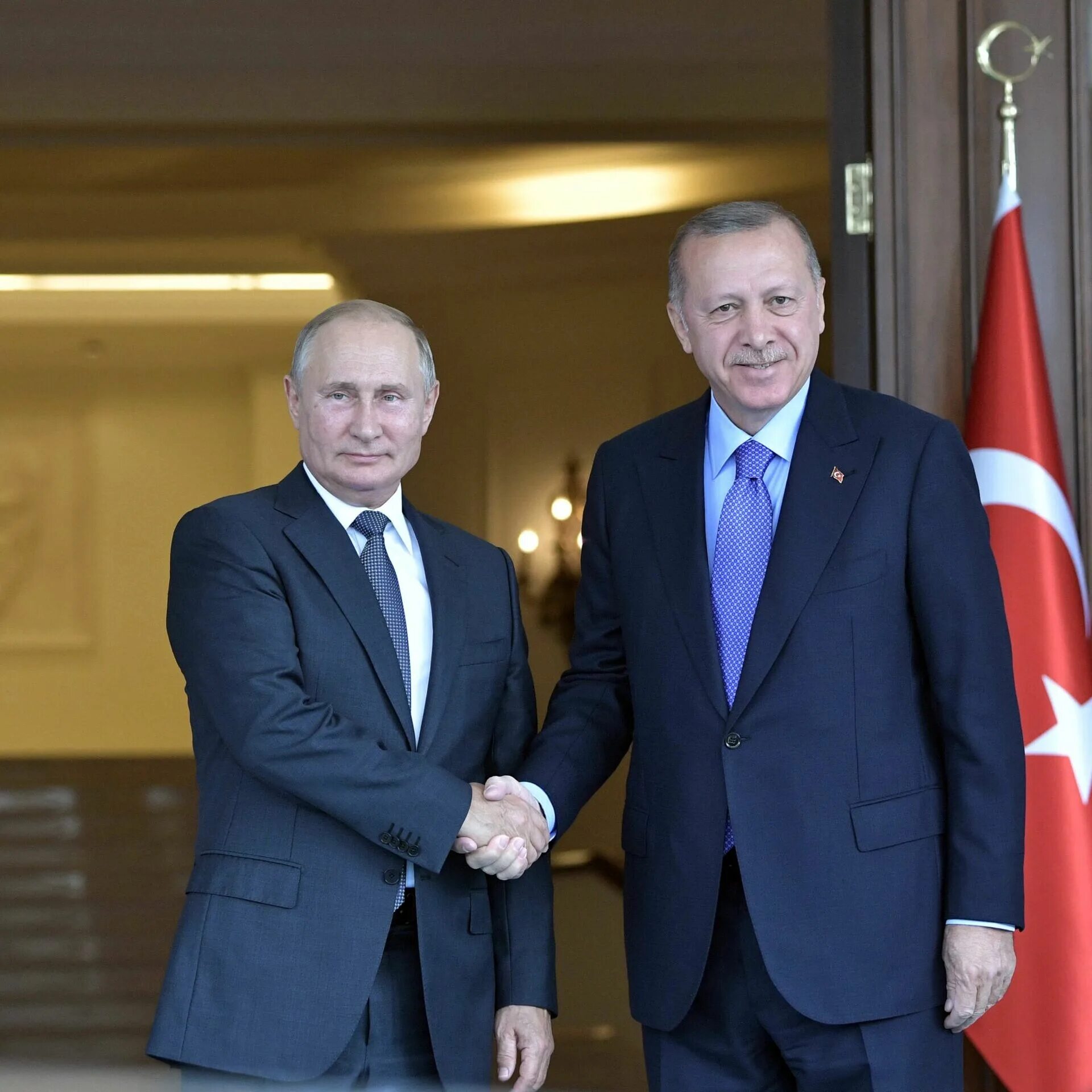 Переговоры турции и россии. Реджеп Тайип Эрдоган в Сочи. Реджеп Тайип Эрдоган фото с Путиным.
