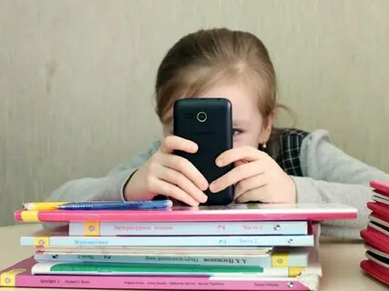 Статья за телефон на уроке