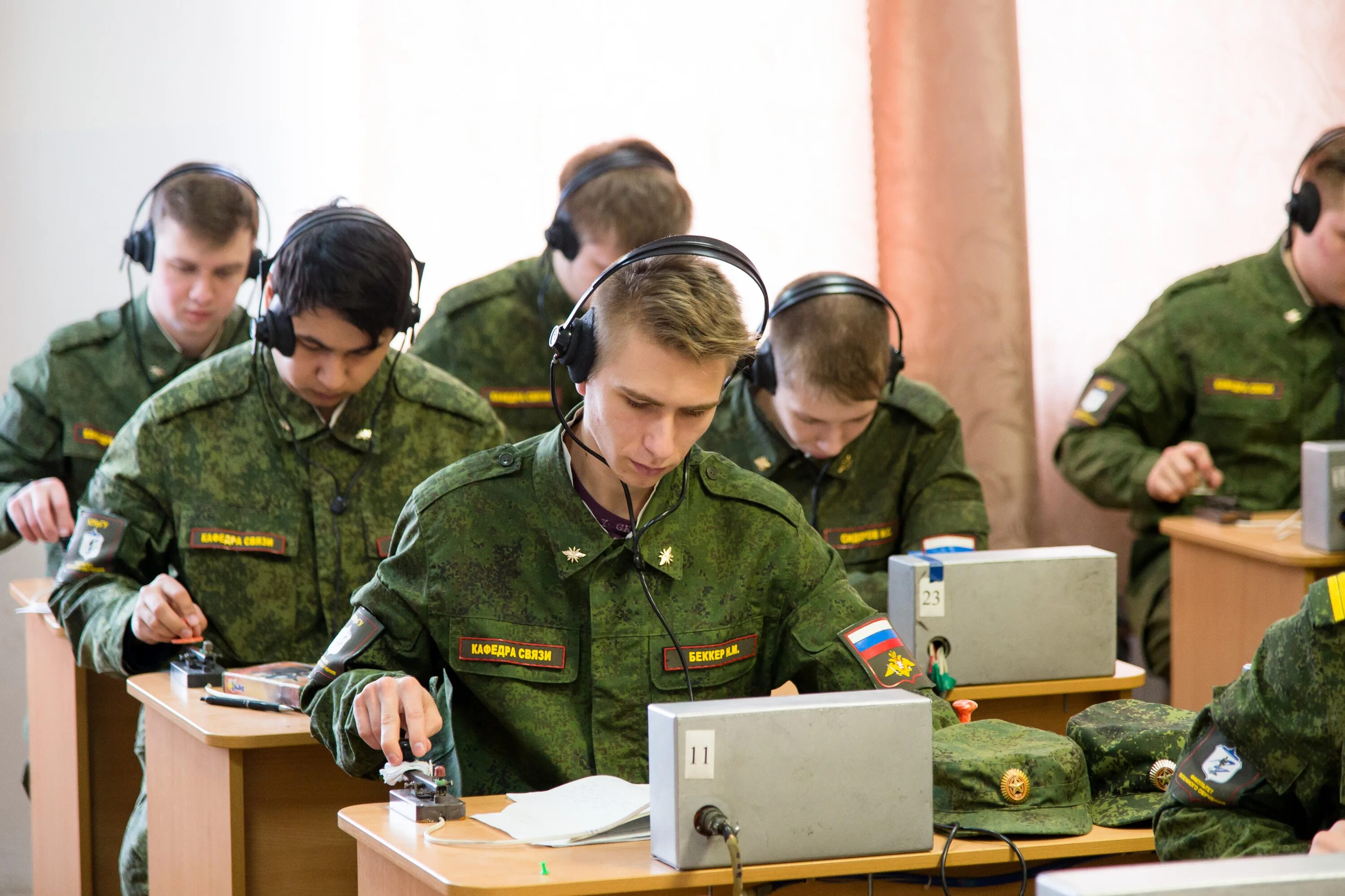 Школа военных техников. Военная Кафедра ЮУРГУ. Форма ВУЦ ЮУРГУ. Военный учебный центр ЮУРГУ. Учеба в военном вузе.