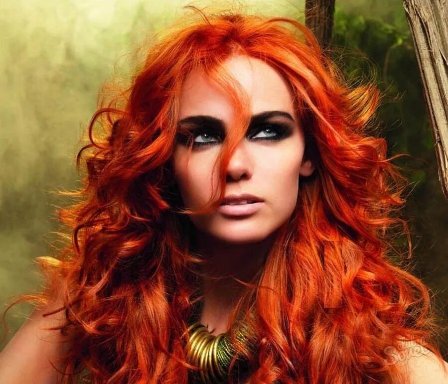 Рыжая с мужским голосом. Фрэнсис Кумб рыжая. Ярко рыжий цвет волос. Рыжие волосы яркие. Девушка с огненно рыжими волосами.