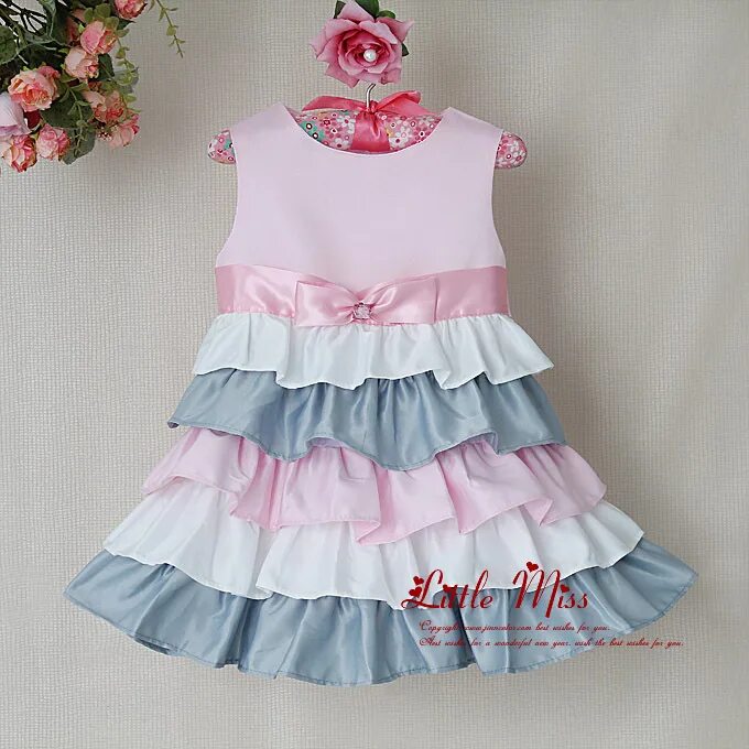 авито платье 3 года.