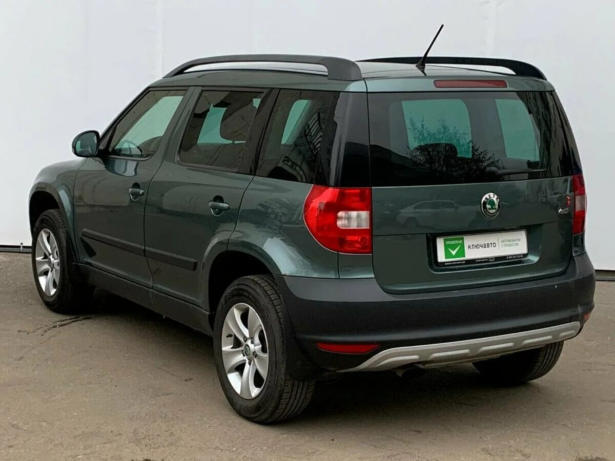 Шкода йети 2012 год. Skoda Yeti 2012. Шкода Йети 1.2 2012. Skoda Yeti 2012 Sport. Шкода Йети 2012 года фото.