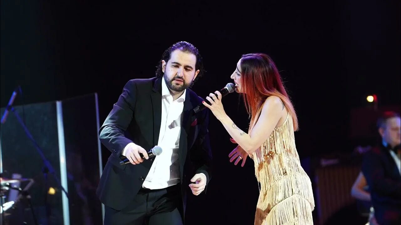 Итальянский фестиваль сан ремо 2020. Сан-ремо награждение. Sanremo festival 2024. Сан-ремо италия фестиваль. Марко менгони евровидение 2023.