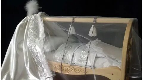 Порно бастықтары жұмыста мастурбация жасайды