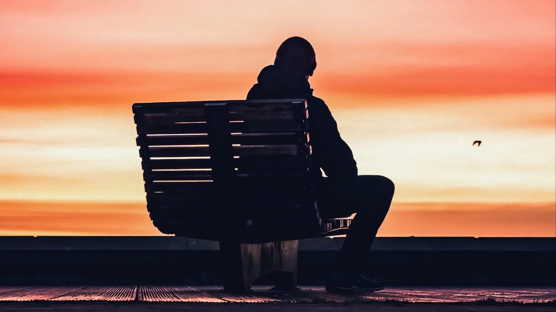 Слава одиночество обложка. Обои на рабочий стол одиночество. И воздух не лекарство от одиночества песня. Цитаты о сожалении. Одинокий человек.