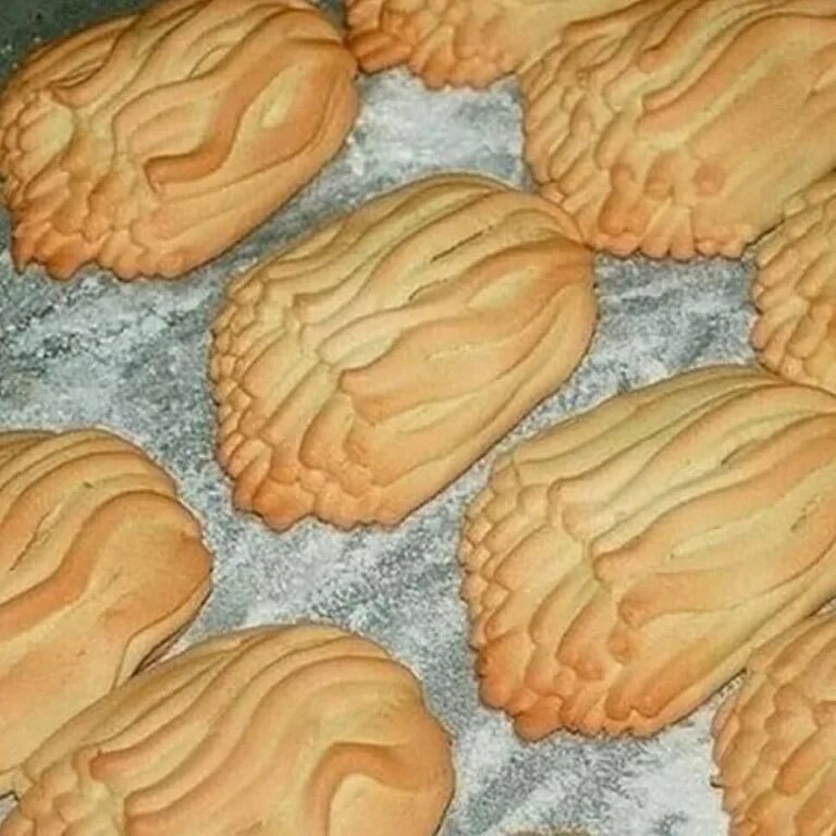 Печенье домашнее формы песочное. Песочное печенье через мясорубку. Печенье через мясорубку. Формы для макарон через мясорубку. Печенье через мясорубку.