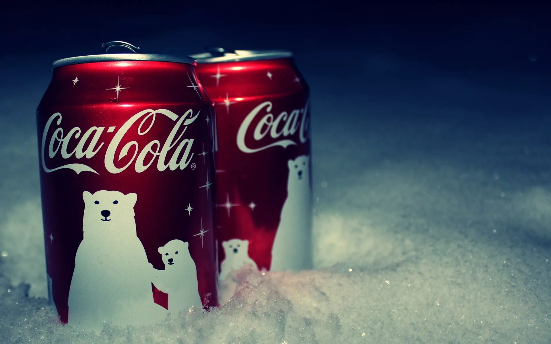 Обои coca cola. Кока кола. Новогодняя Кока кола. Кока кола новый год. Обои Кока кола.