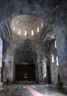 Армянская церковь внутри