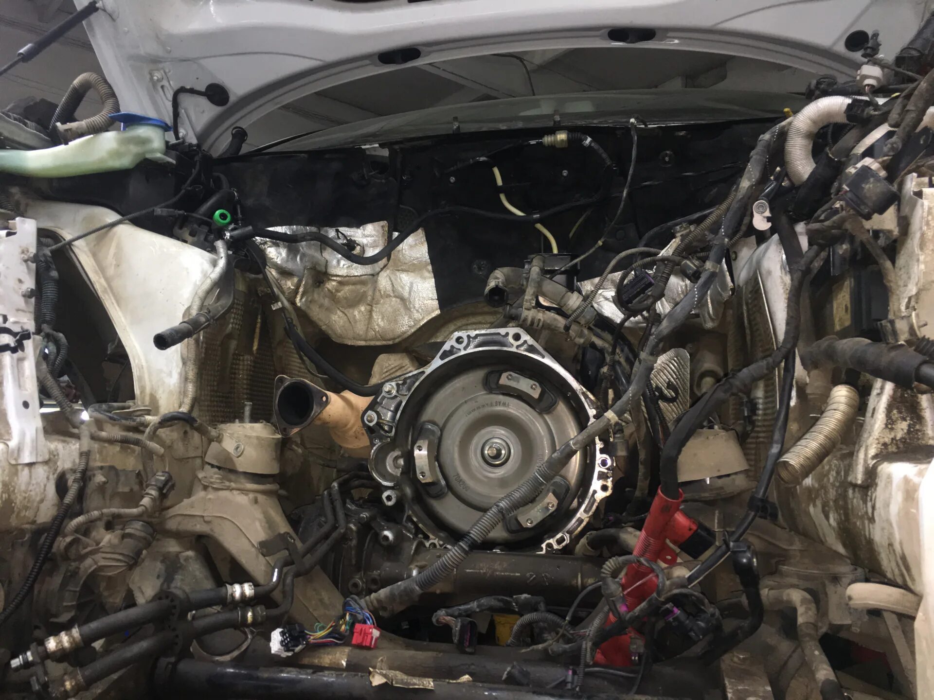 Ремкомплект двигателя Ауди q7. Audi q7 ремонт. Ремонт двигателя Ауди. Ауди ку7 ремонт двигателя.