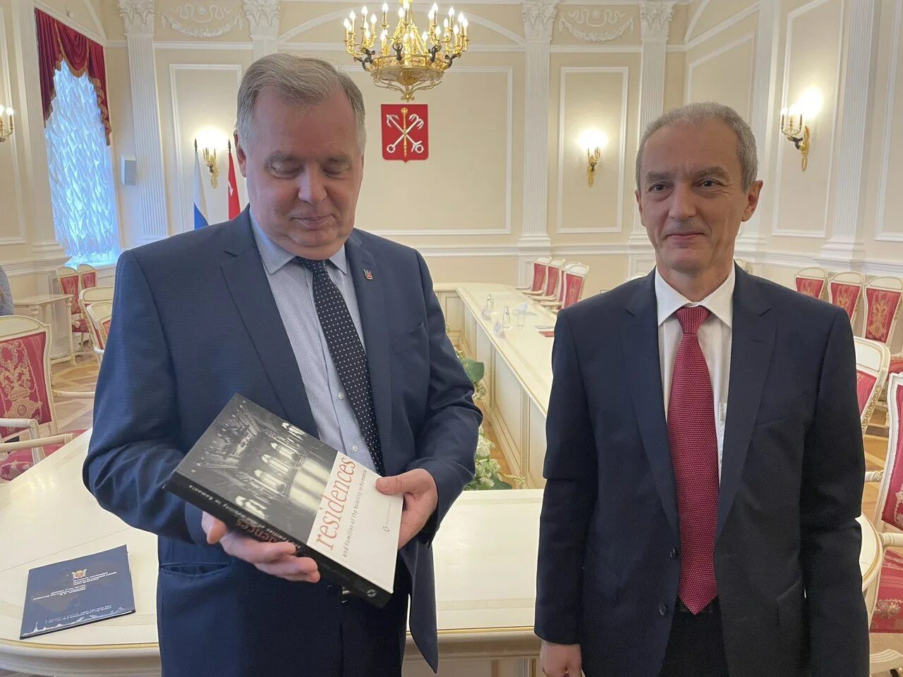 Комитет связи спб. Посол румынии в россии кристиан истрате. председатель комитета по внешним связям санкт-петербурга. посол румынии в москве.