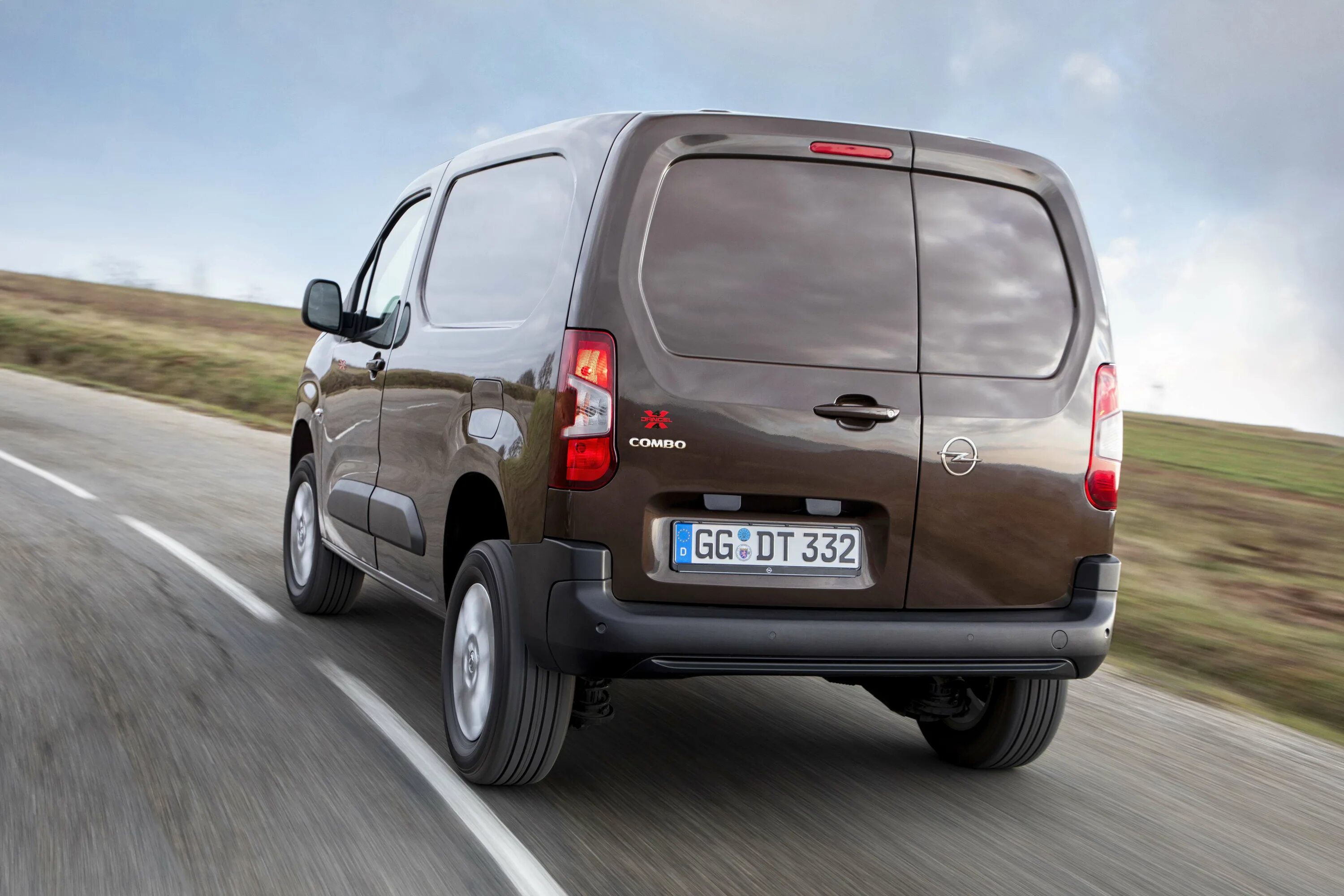 Opel полный привод. Opel Combo 4x4. Opel Combo Cargo. Opel Combo Cargo XL. Opel Combo AWD.