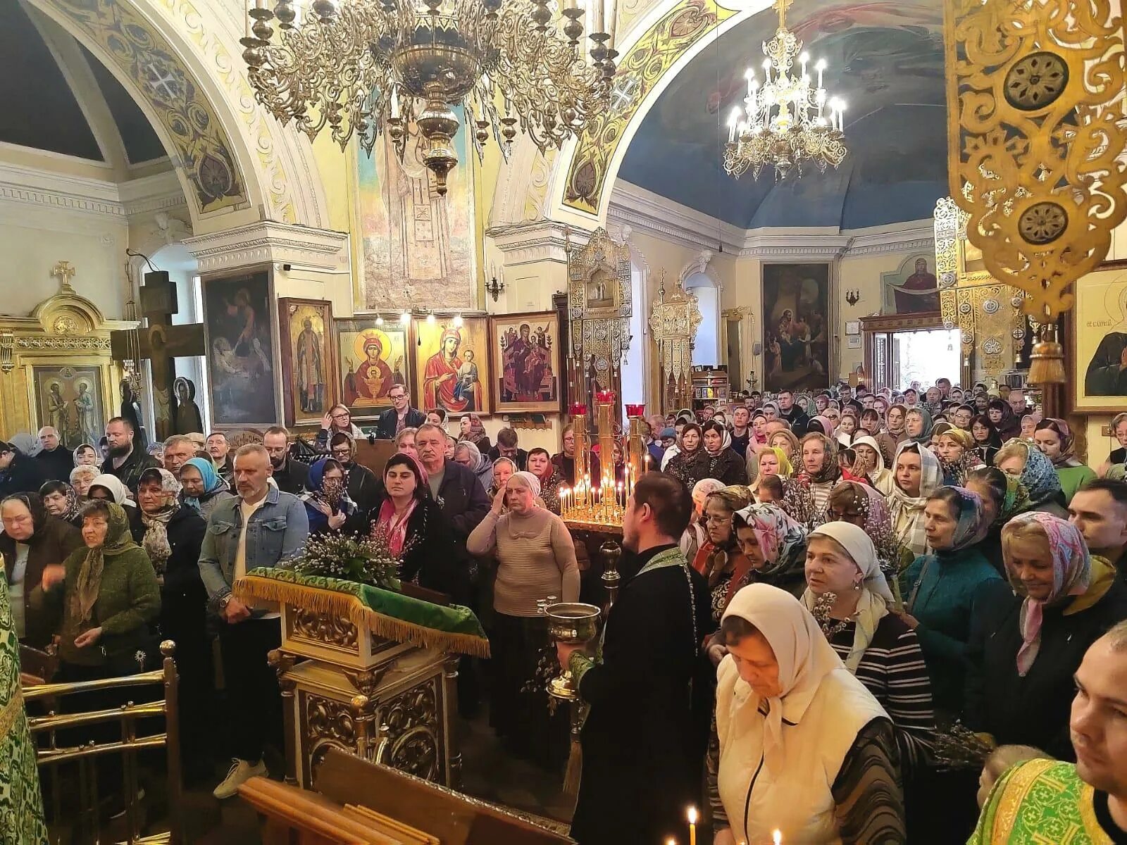 Храм в павлино железнодорожный. Расписание троицкого храма в павлино. Расписание богослужений в троицком храме в павлино. Крещение воспитанников. Расписание троицкого храма в павлино.
