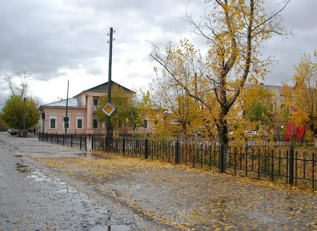 Погода нерчинск сегодня. Нерчинск Забайкальский край. Краеведческий музей Нерчинск. Нерчинский музей Бутинский дворец. Нерчинск город.