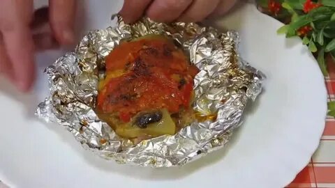 Мясо запеченное в фольге с овощами